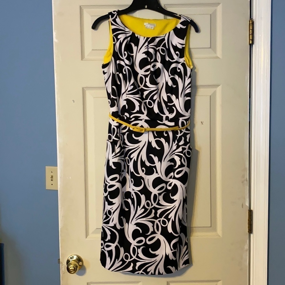 London times sleeveless dress; size 6